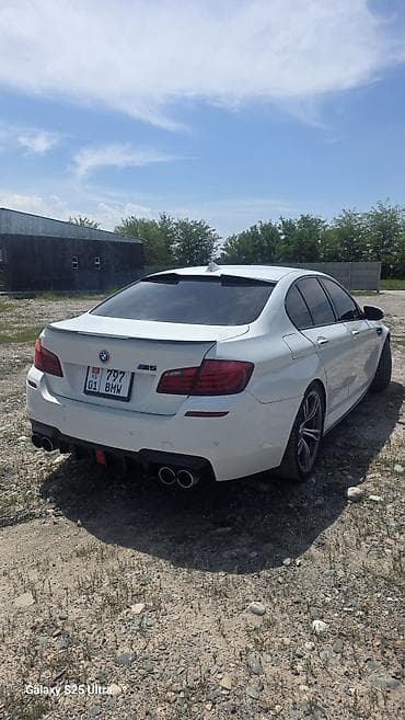 м120 m120: BMW Apple M5: 2013 г., 4.4 л, Робот, Бензин, Седан — 4