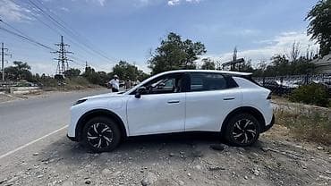 wuling mini ev: Changan Qiyuan Q05: 2026 г., Электромобиль, Кроссовер — 4