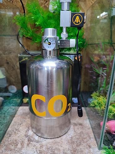 Универсальный CO2 для небольших аквариумов. С возможностью