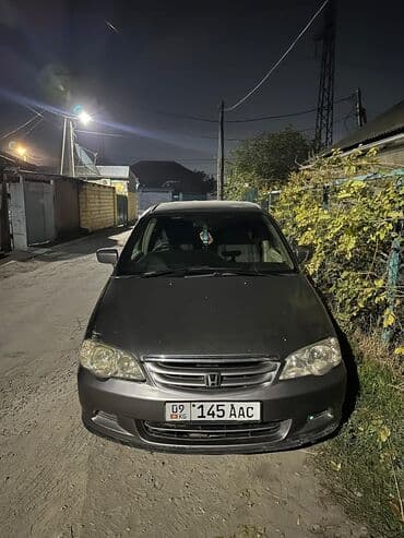 срочно продам авто в связи с переездом: Honda Stream: 2000 г., 2.3 л, Автомат, Бензиновая, Минивэн — 5