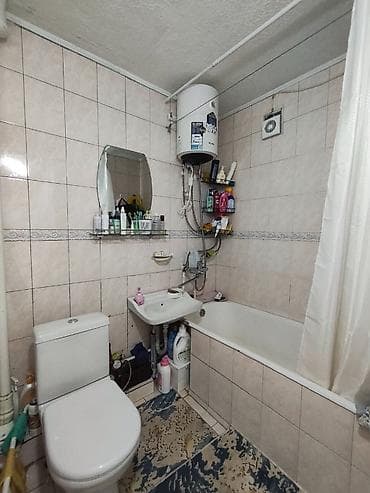 145: 3 комнаты, 62 м², ул. Боконбаева / Гоголя 104 серия, 5 этаж, Косметический ремонт — 5