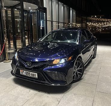 тайота карина 2: Toyota Camry: 2021 г., 2.5 л, Седан — 4