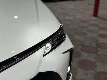 toyota corolla e120: Toyota Corolla: 2025 г., 1.8 л, Гибрид, Седан — 2