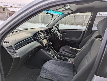 kluger: Toyota Kluger: 2002 г., 3 л, Автомат, Бензин, Кроссовер — 6