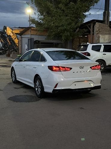 Транспорт: Hyundai Sonata: 2022 г., 2 л, Автомат, Газ, Седан — 3