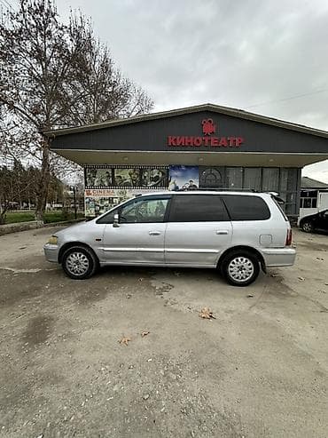 camry 2006: Honda Odyssey: 1996 г., 2.3 л, Автомат, Бензин, Минивэн — 3