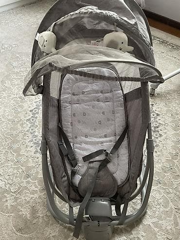 детские пуфики: Детское электронное шезлонг‑качалка с капюшоном и москитной сеткой. - — 2