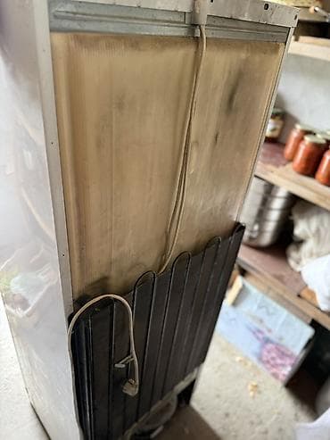 магнитола для авто: Холодильник Indesit, Двухкамерный — 2