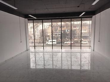 Коммерциялык кыймылсыз мүлктү ижарага берүү: Ош шаарынын ортосунан 1-линиядан 2-кабаттан, адам көп өткөн жерден 54 — 6