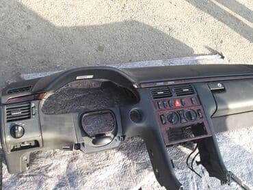 панель приборов гольф 2: Торпедо Mercedes-Benz 2001 г., Колдонулган, Оригинал — 1