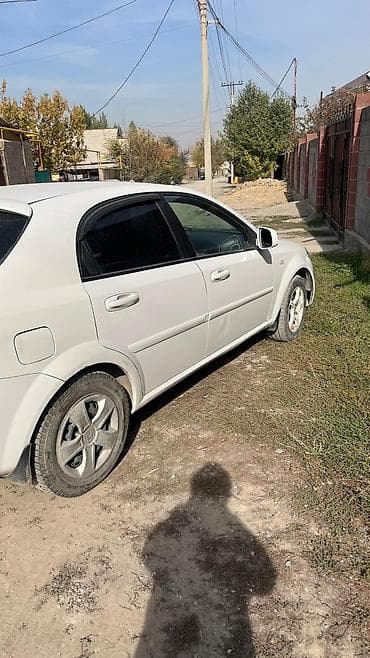 daf lf: Chevrolet Lacetti: 2010 г., Механика, Седан — 2