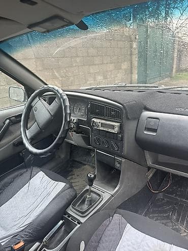 step spada: Volkswagen Passat Variant: 1991 г., 2 л, Механика, Бензин, Универсал — 5