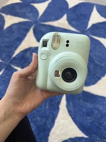 Мгновенная камера Fujifilm Instax mini 12, цвет пастельно‑мятный at lalafo.kg Мгновенная камера Fujifilm Instax mini 12, цвет пастельно‑мятный