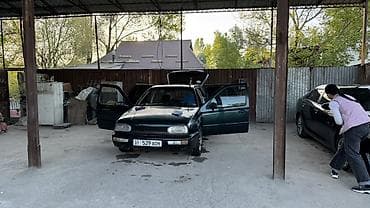 passat 4wd: Volkswagen Golf: 1995 г., 1.8 л, Механика, Бензин, Хэтчбэк — 6