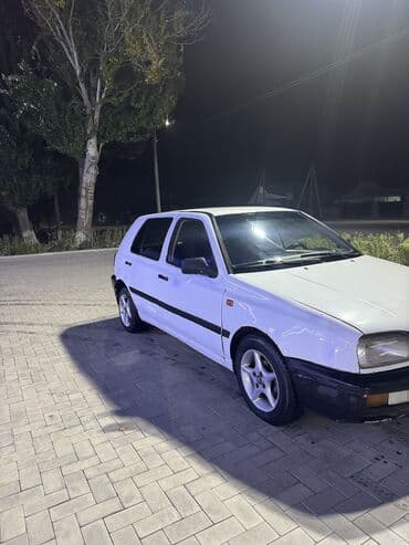 дом обмен на авто: Volkswagen Golf: 1994 г., 1.8 л, Механика, Бензин, Хэтчбэк — 2