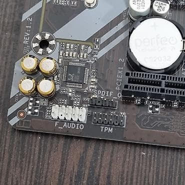 звуковые карты обычные: Материнская плата для ПК, AMD, AM4, Micro-ATX — 10
