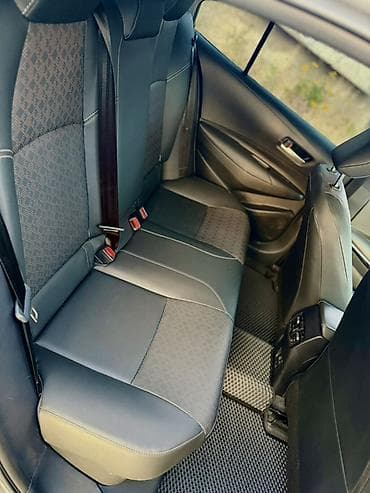 byd e2 2023: Toyota Corolla: 2023 г., 1.8 л, Вариатор, Гибрид, Седан — 3