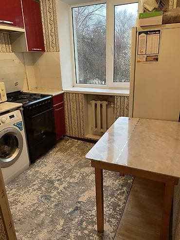 Батирлер: 2 бөлмө, 43 м², Хрущевка, 2 кабат — 4