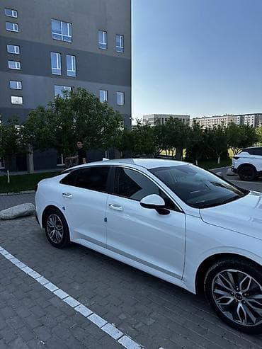 Продажа авто: Kia K5: 2021 г., 2 л, Автомат, Гибрид, Седан — 4
