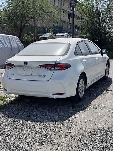 toyota corolla s: Toyota Corolla: 2021 г., 1.8 л, Вариатор, Гибрид, Седан — 5