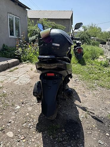 Мототехника: Макси-скутер 150 куб. см, Бензин, Колдонулган — 4