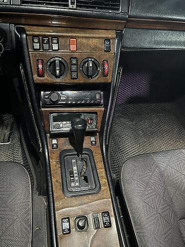 e 302: Mercedes-Benz E-Class: 1993 г., 3.2 л, Автомат, Бензин, Седан — 9