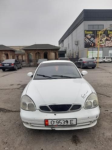 Daewoo Nubira: 2000 г., Механика, Бензин, Седан