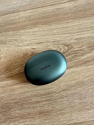 se 2016: Realme — полностью беспроводные наушники с зарядным кейсом - — 1
