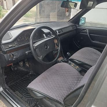 honda 2: Mercedes-Benz W124: 1991 г., Механика, Универсал — 3
