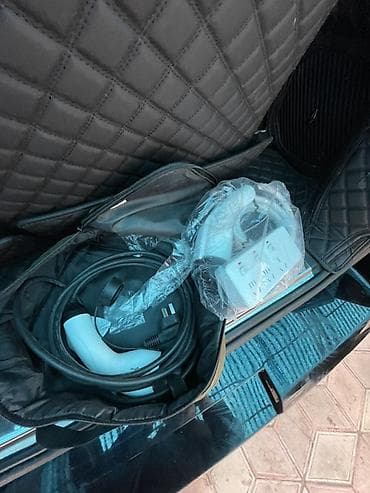 volkswagen grafter: BYD FangChengBao Leopard 8: 2025 г., 2 л, Робот, Гибрид, Внедорожник — 8