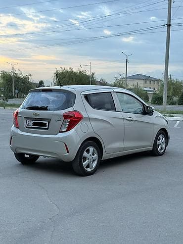 chery arizzo: Chevrolet Spark: 2017 г., 1 л, Автомат, Газ, Хэтчбэк — 5