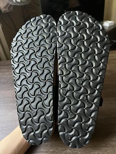 Личные вещи: Босоножки, 40, Birkenstock, Новый, цвет - Черный — 3