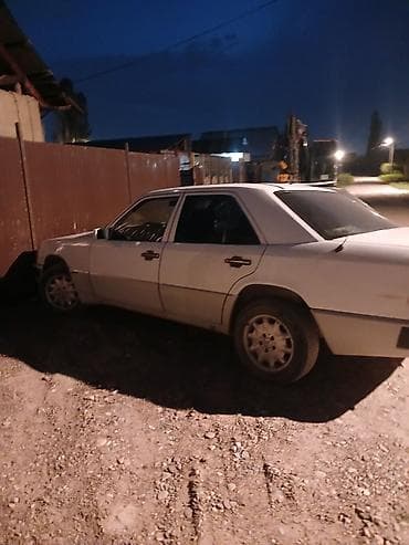 Транспорт: Mercedes-Benz W124: 1991 г., 2.3 л, Механика, Бензин, Седан — 4
