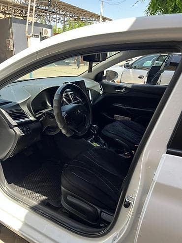 hyundai solaris 2021: Hyundai Solaris: 2022 г., 1.6 л, Автомат, Бензин, Седан — 5