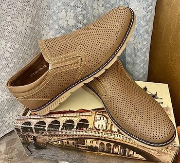 летние тапочки: Мужские летние туфли/слипоны бежевого цвета с перфорацией - Форматы — 2