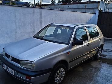Volkswagen Golf: 1992 г., Механика, Бензин, Хэтчбэк