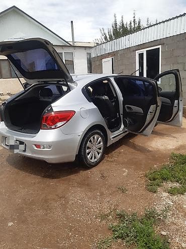 малибу турбо 2: Chevrolet Cruze: 2012 г., 1.6 л, Автомат, Бензин, Хэтчбэк — 5