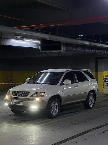 Toyota Harrier: 2000 г., 3 л, Типтроник, Газ, Кроссовер