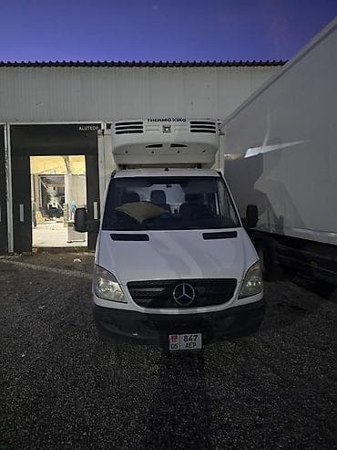 сидении на спринтер: Рефрижераторный фургон Mercedes‑Benz Sprinter - Тип: изотермический — 4