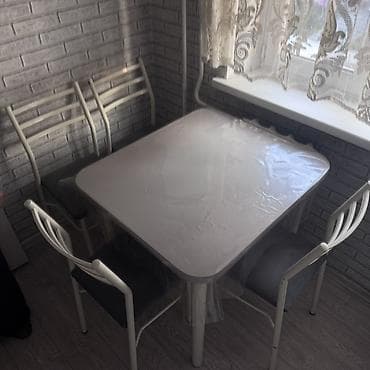 Продается комплект мебели для квартиры: - Стол прямоугольной формы со at lalafo.kg Продается комплект мебели для квартиры: - Стол прямоугольной формы со