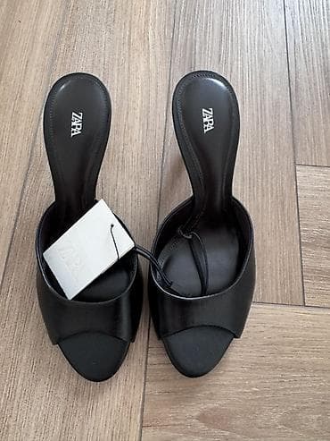 Сабо: Женские мюли ZARA - Цвет: черный - Формат: открытый мыс, широкий — 1
