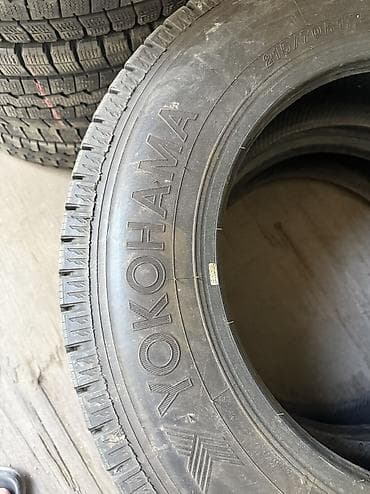 70: Шины 215 / 70 / R 17.5, Зима, Б/у, Пара, Грузовики/Автобусы, Япония, Yokohama — 2
