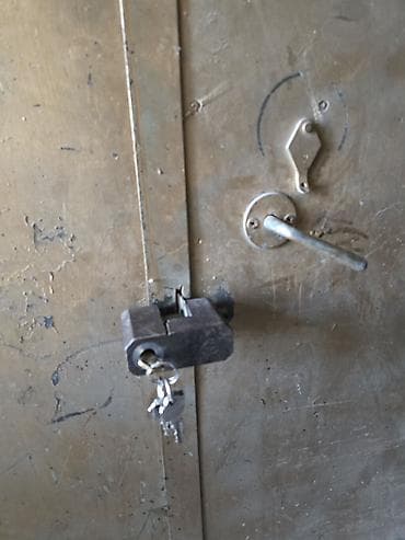 Шкаф для инструментов, В наличии