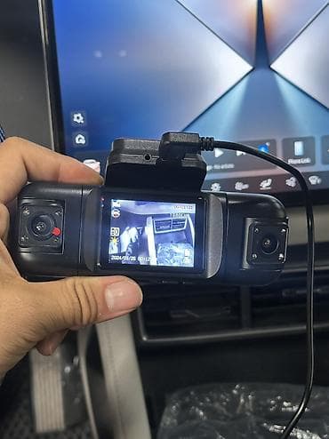 камера обгона: Автомобильный видеорегистратор с тремя камерами 360° и задня камера — 1