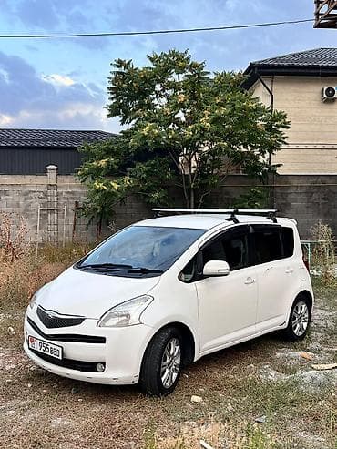 тоета рактис: Toyota Ractis: 2005 г., 1.5 л, Автомат, Бензин, Хэтчбэк — 2