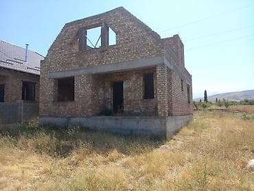 Продаю 2х этажный не достроенный дом село. Күн Туу жил массив 5 соток
