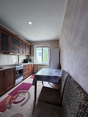 адмираль: 2 комнаты, 50 м², 3 этаж, Косметический ремонт — 4