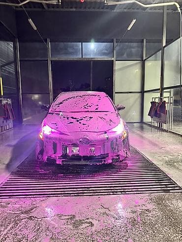 приус 2018: Toyota Prius: 2018 г., Гибрид, Лифтбек — 2