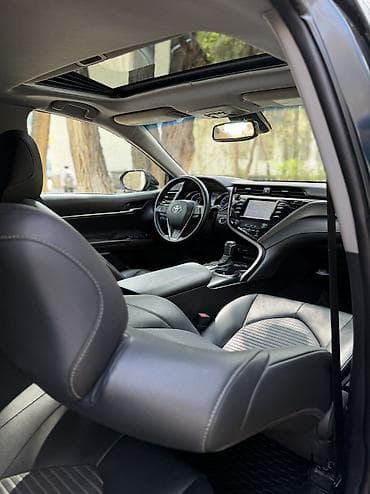 bmw 5 e60: Toyota Camry: 2018 г., 2.5 л, Автомат, Бензин, Седан — 6