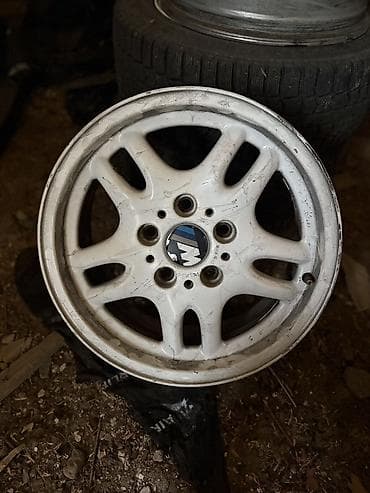 обменяю диски: Литые Диски R 16 Комплект, отверстий - 5, Б/у — 1